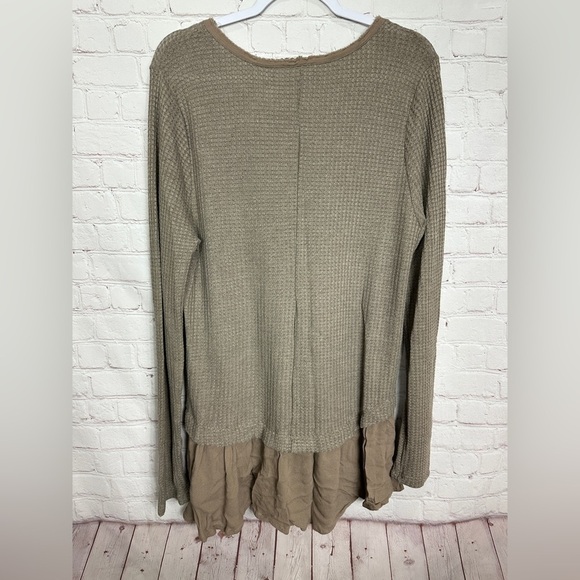 Kori America waffle knit long sleeve tunic top with ruffle hem, sz L, GUC - Picture 6 of 6